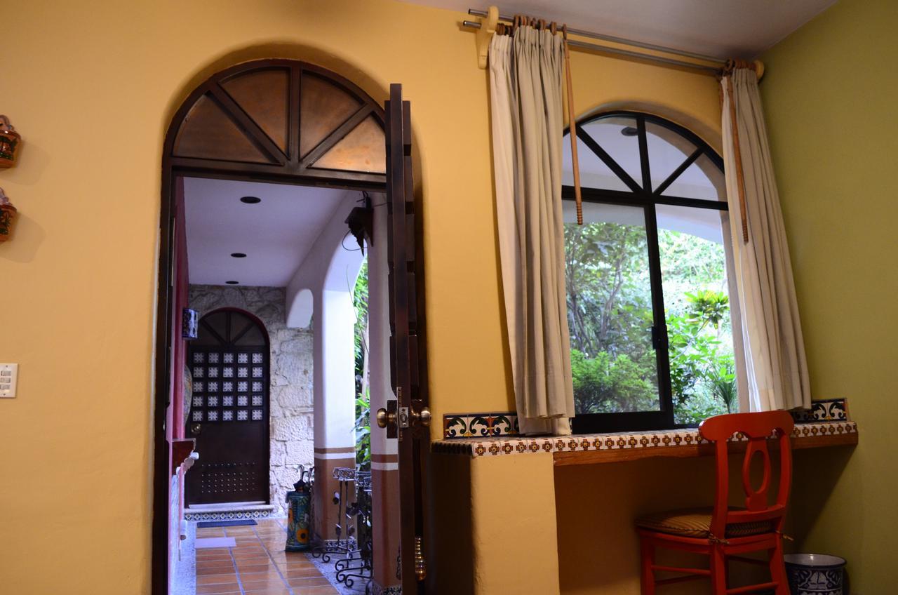Casa De Las Flores Acomodação com café da manhã Tlaquepaque Exterior foto
