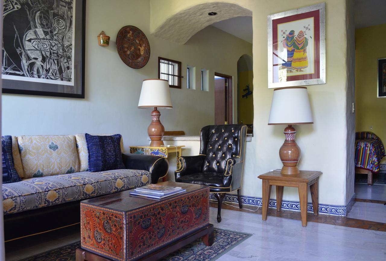 Casa De Las Flores Acomodação com café da manhã Tlaquepaque Exterior foto